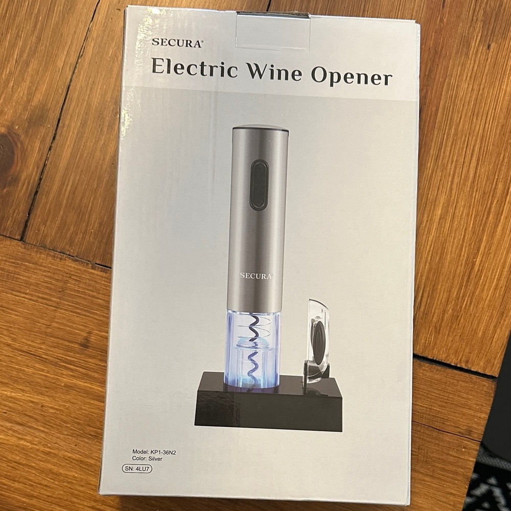 Electric Wine Opener - NIB